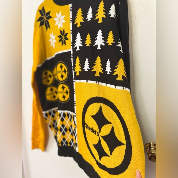 NFL Pittsburgh Steelers Football Sports Crewneck Sweater Christmas Winter Cozy - Picture 5 of 7